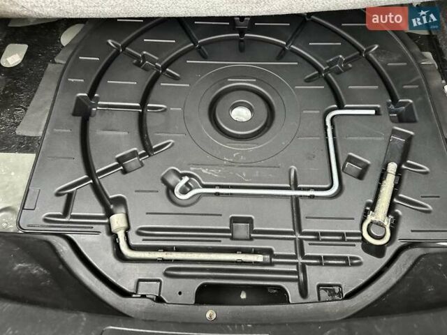 Черный Мазда 3, объемом двигателя 1.6 л и пробегом 130 тыс. км за 7700 $, фото 67 на Automoto.ua