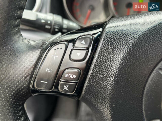 Черный Мазда 3, объемом двигателя 1.6 л и пробегом 256 тыс. км за 5450 $, фото 19 на Automoto.ua