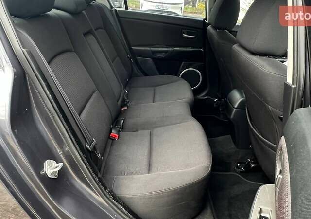 Черный Мазда 3, объемом двигателя 1.6 л и пробегом 211 тыс. км за 5950 $, фото 35 на Automoto.ua