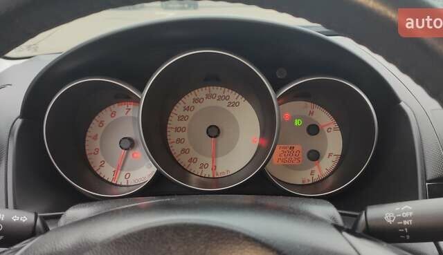 Черный Мазда 3, объемом двигателя 1.6 л и пробегом 146 тыс. км за 4800 $, фото 11 на Automoto.ua