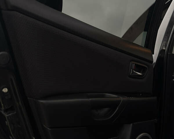 Чорний Мазда 3, об'ємом двигуна 1.6 л та пробігом 330 тис. км за 5500 $, фото 12 на Automoto.ua