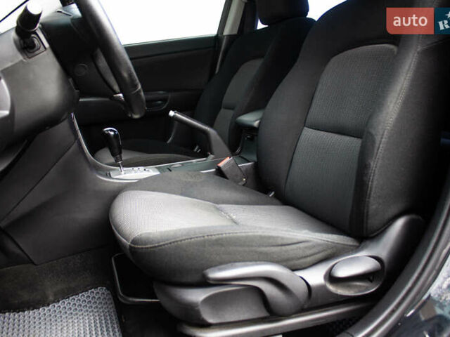 Черный Мазда 3, объемом двигателя 1.6 л и пробегом 185 тыс. км за 6350 $, фото 11 на Automoto.ua