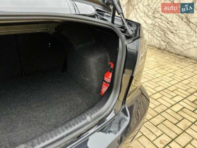 Черный Мазда 3, объемом двигателя 1.6 л и пробегом 130 тыс. км за 7700 $, фото 65 на Automoto.ua