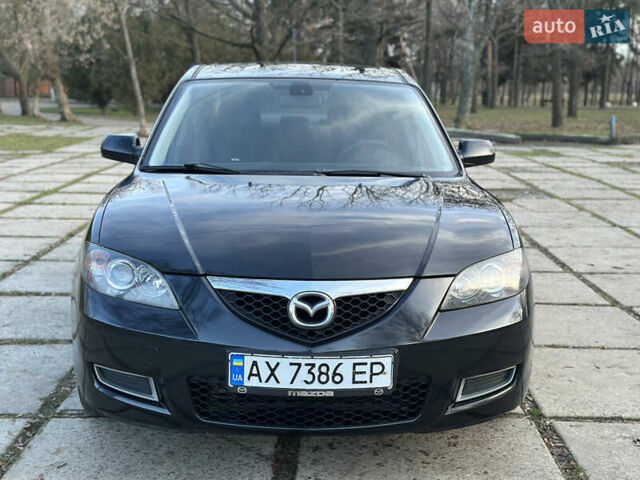 Чорний Мазда 3, об'ємом двигуна 1.6 л та пробігом 198 тис. км за 5499 $, фото 5 на Automoto.ua
