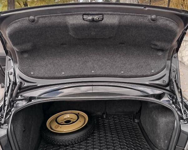 Черный Мазда 3, объемом двигателя 2 л и пробегом 199 тыс. км за 6800 $, фото 11 на Automoto.ua