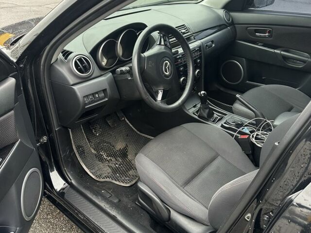 Черный Мазда 3, объемом двигателя 1.6 л и пробегом 135 тыс. км за 4900 $, фото 6 на Automoto.ua