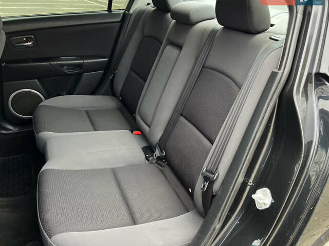 Черный Мазда 3, объемом двигателя 1.6 л и пробегом 256 тыс. км за 5450 $, фото 23 на Automoto.ua