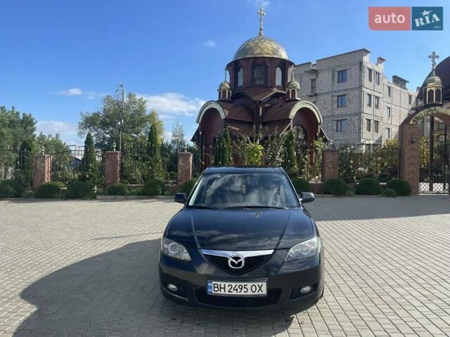 Черный Мазда 3, объемом двигателя 2 л и пробегом 175 тыс. км за 6000 $, фото 1 на Automoto.ua