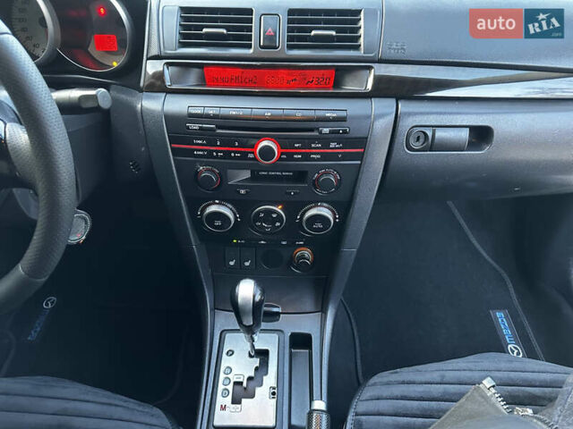 Чорний Мазда 3, об'ємом двигуна 1.6 л та пробігом 198 тис. км за 5499 $, фото 30 на Automoto.ua