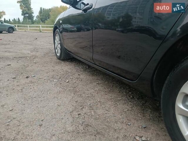 Черный Мазда 3, объемом двигателя 2 л и пробегом 221 тыс. км за 5700 $, фото 11 на Automoto.ua