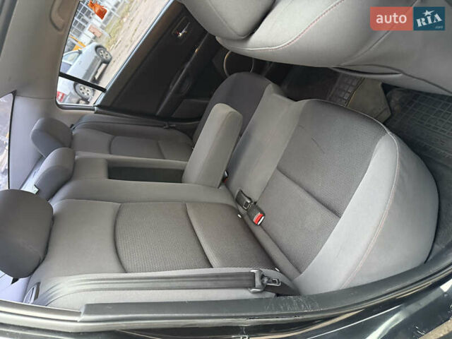 Чорний Мазда 3, об'ємом двигуна 1.6 л та пробігом 183 тис. км за 6150 $, фото 40 на Automoto.ua