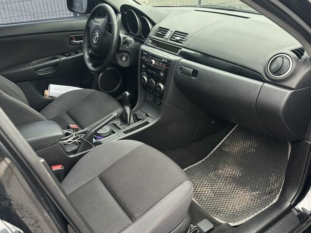 Черный Мазда 3, объемом двигателя 1.6 л и пробегом 135 тыс. км за 4900 $, фото 3 на Automoto.ua