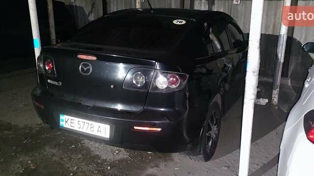 Черный Мазда 3, объемом двигателя 1.6 л и пробегом 222 тыс. км за 5450 $, фото 1 на Automoto.ua