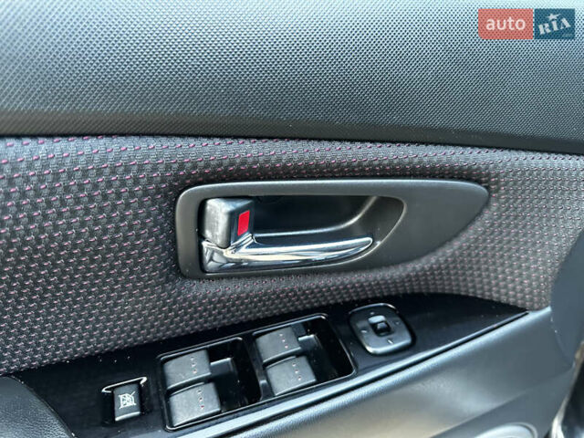 Чорний Мазда 3, об'ємом двигуна 1.6 л та пробігом 198 тис. км за 5499 $, фото 49 на Automoto.ua