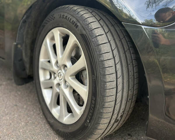 Чорний Мазда 3, об'ємом двигуна 2 л та пробігом 220 тис. км за 5500 $, фото 5 на Automoto.ua