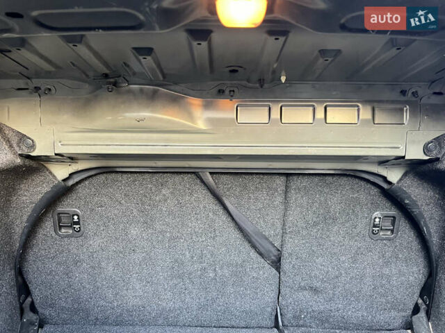 Чорний Мазда 3, об'ємом двигуна 2 л та пробігом 167 тис. км за 7500 $, фото 19 на Automoto.ua