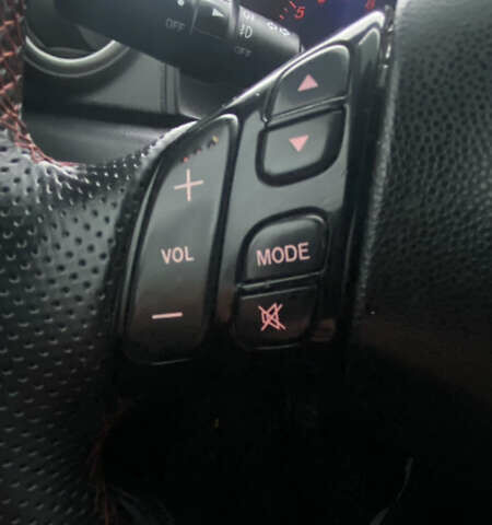 Черный Мазда 3, объемом двигателя 2 л и пробегом 182 тыс. км за 5500 $, фото 10 на Automoto.ua