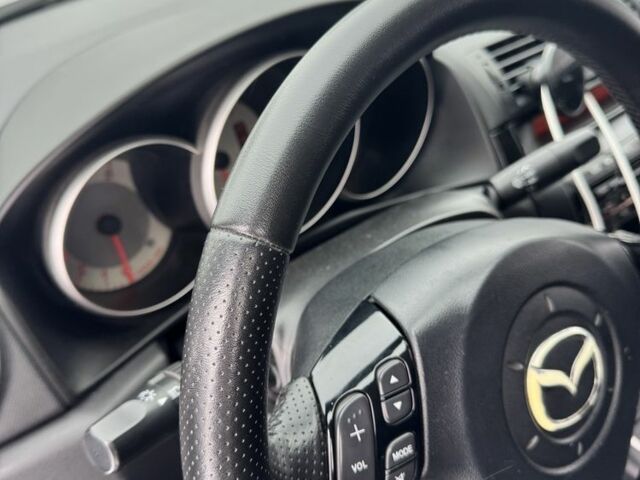 Чорний Мазда 3, об'ємом двигуна 1.6 л та пробігом 328 тис. км за 5700 $, фото 14 на Automoto.ua