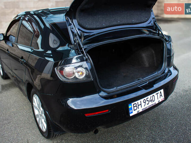 Черный Мазда 3, объемом двигателя 1.6 л и пробегом 185 тыс. км за 6350 $, фото 31 на Automoto.ua