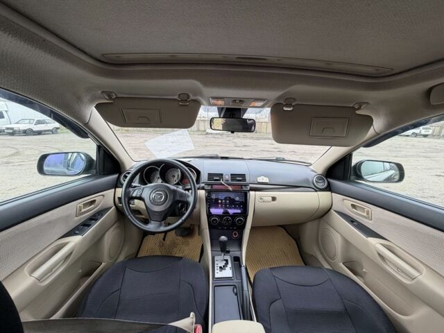 Черный Мазда 3, объемом двигателя 1.6 л и пробегом 225 тыс. км за 4250 $, фото 5 на Automoto.ua