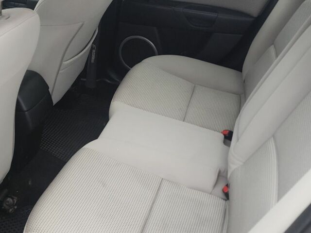 Черный Мазда 3, объемом двигателя 1.6 л и пробегом 300 тыс. км за 3700 $, фото 12 на Automoto.ua