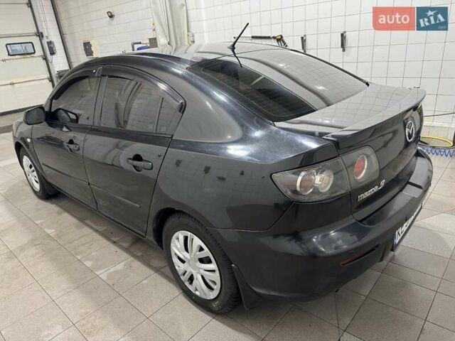 Черный Мазда 3, объемом двигателя 1.6 л и пробегом 222 тыс. км за 5450 $, фото 8 на Automoto.ua