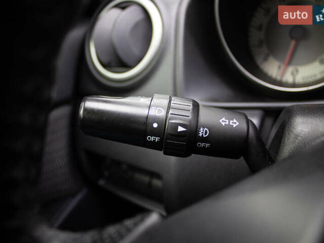 Черный Мазда 3, объемом двигателя 1.6 л и пробегом 185 тыс. км за 6350 $, фото 25 на Automoto.ua