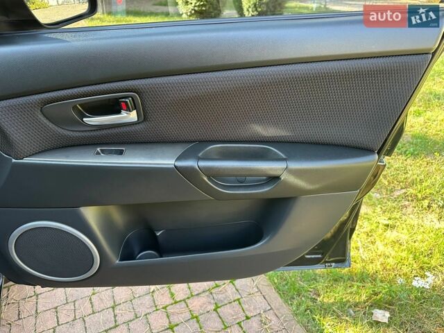 Чорний Мазда 3, об'ємом двигуна 1.6 л та пробігом 136 тис. км за 7650 $, фото 87 на Automoto.ua