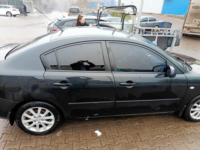 Чорний Мазда 3, об'ємом двигуна 1.6 л та пробігом 250 тис. км за 5200 $, фото 4 на Automoto.ua