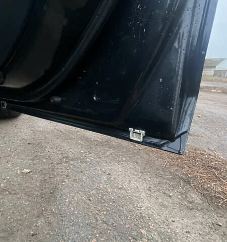 Черный Мазда 3, объемом двигателя 2 л и пробегом 182 тыс. км за 5500 $, фото 6 на Automoto.ua