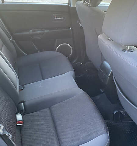 Черный Мазда 3, объемом двигателя 1.6 л и пробегом 187 тыс. км за 6595 $, фото 3 на Automoto.ua