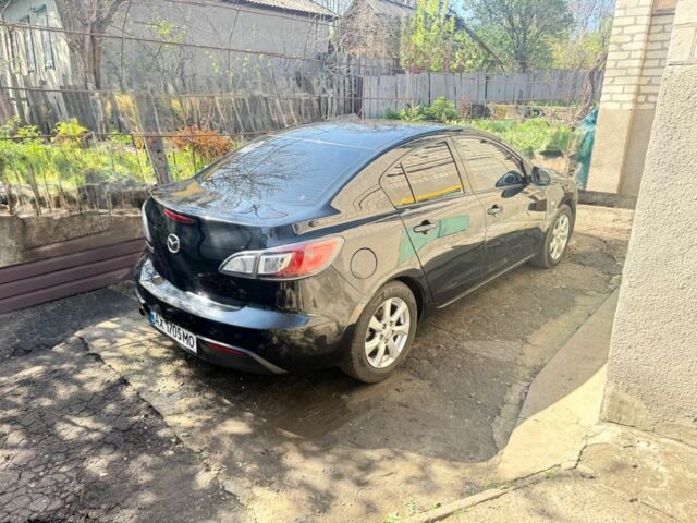 Чорний Мазда 3, об'ємом двигуна 1.6 л та пробігом 209 тис. км за 6500 $, фото 3 на Automoto.ua