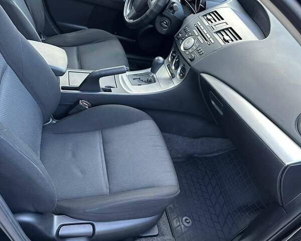 Черный Мазда 3, объемом двигателя 2 л и пробегом 187 тыс. км за 7200 $, фото 23 на Automoto.ua