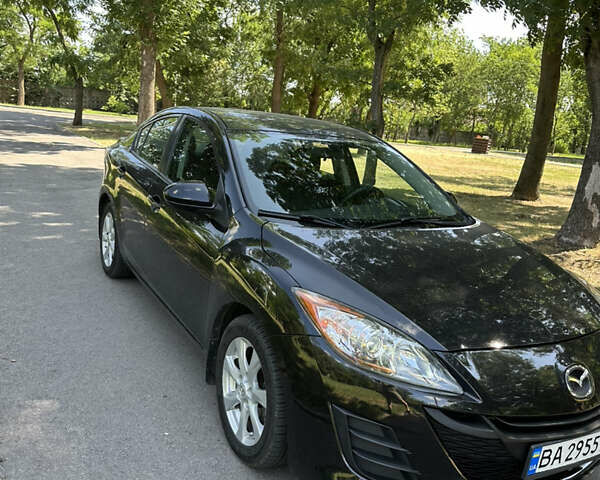 Черный Мазда 3, объемом двигателя 2 л и пробегом 187 тыс. км за 7200 $, фото 2 на Automoto.ua