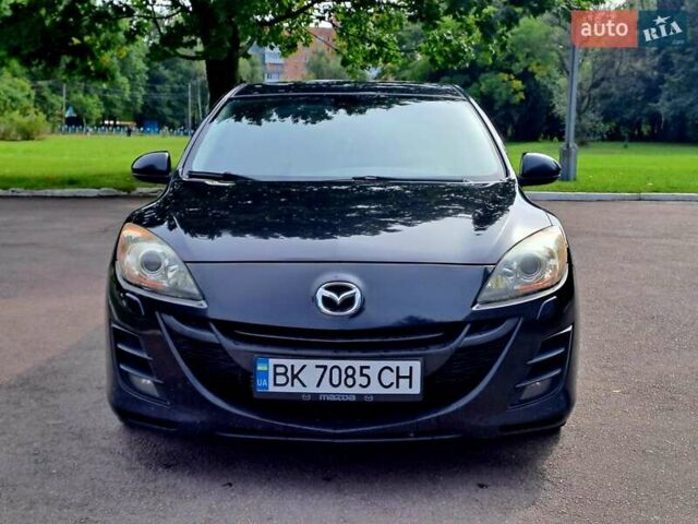 Черный Мазда 3, объемом двигателя 2 л и пробегом 258 тыс. км за 7100 $, фото 4 на Automoto.ua