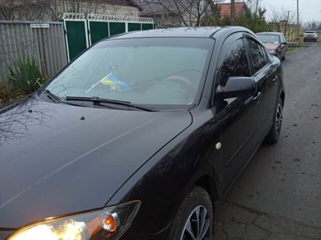 Черный Мазда 3, объемом двигателя 1.6 л и пробегом 160 тыс. км за 5500 $, фото 3 на Automoto.ua