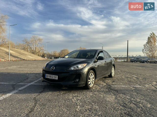 Чорний Мазда 3, об'ємом двигуна 1.6 л та пробігом 188 тис. км за 7400 $, фото 3 на Automoto.ua