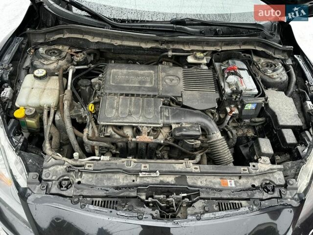 Черный Мазда 3, объемом двигателя 1.6 л и пробегом 220 тыс. км за 7500 $, фото 5 на Automoto.ua