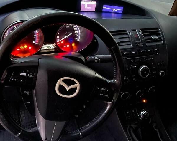 Черный Мазда 3, объемом двигателя 1.6 л и пробегом 180 тыс. км за 6300 $, фото 5 на Automoto.ua