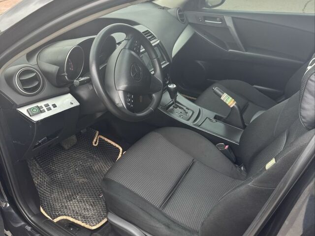 Чорний Мазда 3, об'ємом двигуна 2 л та пробігом 173 тис. км за 7200 $, фото 4 на Automoto.ua