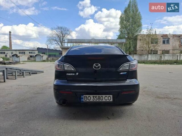 Черный Мазда 3, объемом двигателя 2 л и пробегом 264 тыс. км за 8500 $, фото 4 на Automoto.ua