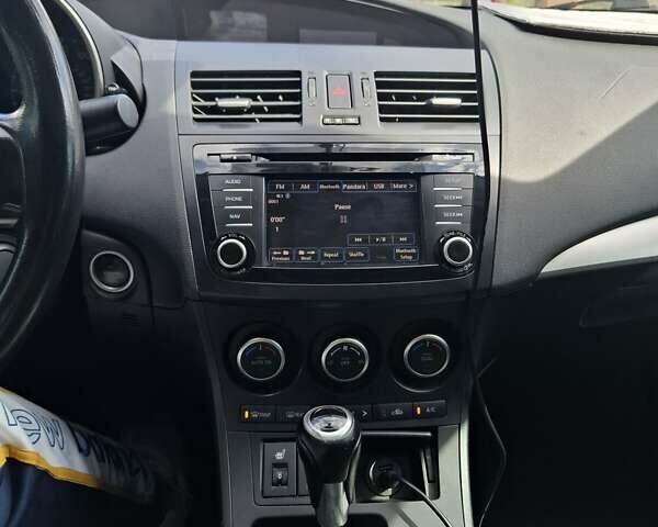 Черный Мазда 3, объемом двигателя 2 л и пробегом 264 тыс. км за 8500 $, фото 12 на Automoto.ua