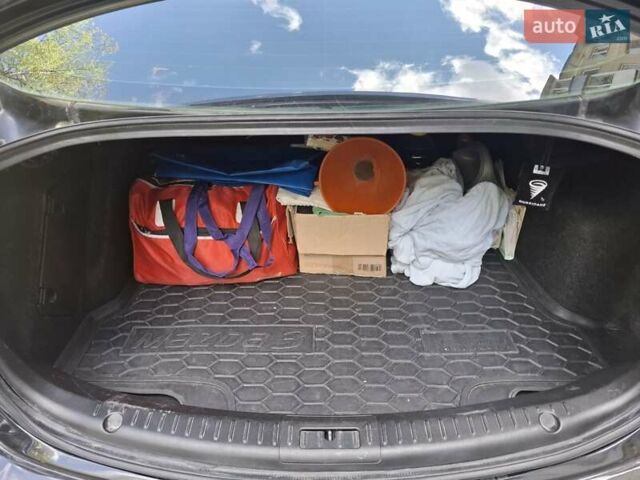 Черный Мазда 3, объемом двигателя 2 л и пробегом 264 тыс. км за 8500 $, фото 15 на Automoto.ua