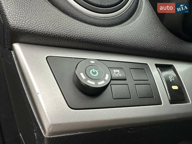 Черный Мазда 3, объемом двигателя 2 л и пробегом 280 тыс. км за 6700 $, фото 22 на Automoto.ua