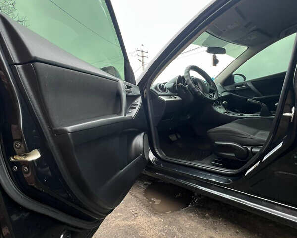 Чорний Мазда 3, об'ємом двигуна 2 л та пробігом 240 тис. км за 7200 $, фото 5 на Automoto.ua