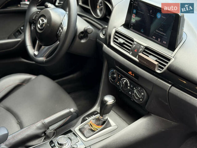 Черный Мазда 3, объемом двигателя 2 л и пробегом 198 тыс. км за 10500 $, фото 17 на Automoto.ua