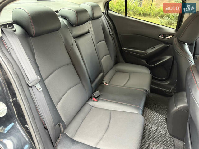 Черный Мазда 3, объемом двигателя 2 л и пробегом 198 тыс. км за 10500 $, фото 21 на Automoto.ua