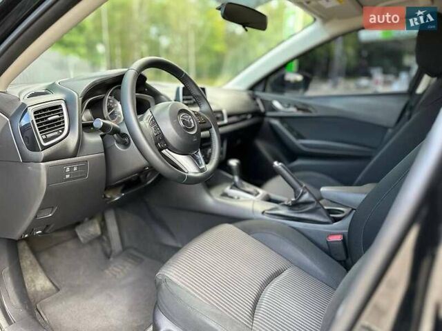 Черный Мазда 3, объемом двигателя 2 л и пробегом 124 тыс. км за 10300 $, фото 5 на Automoto.ua