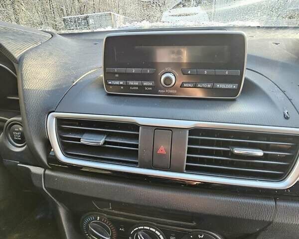 Чорний Мазда 3, об'ємом двигуна 2 л та пробігом 180 тис. км за 3000 $, фото 10 на Automoto.ua