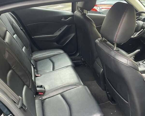 Черный Мазда 3, объемом двигателя 2 л и пробегом 167 тыс. км за 12500 $, фото 6 на Automoto.ua